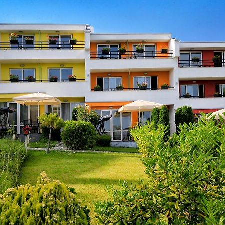 Stayinn Rainbow Houses Beachfront By Asteri Hotels Sunny Beach Dış mekan fotoğraf