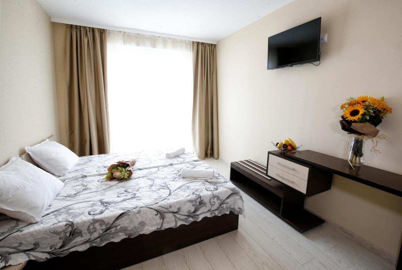 Stayinn Rainbow Houses Beachfront By Asteri Hotels Sunny Beach Dış mekan fotoğraf