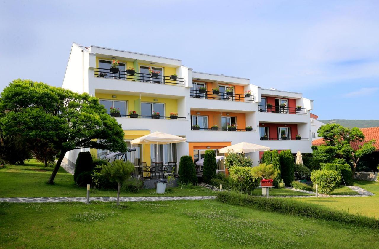 Stayinn Rainbow Houses Beachfront By Asteri Hotels Sunny Beach Dış mekan fotoğraf