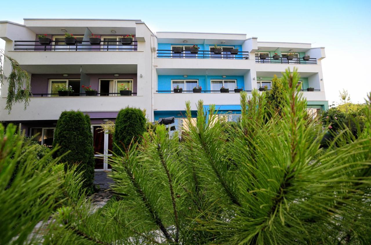 Stayinn Rainbow Houses Beachfront By Asteri Hotels Sunny Beach Dış mekan fotoğraf